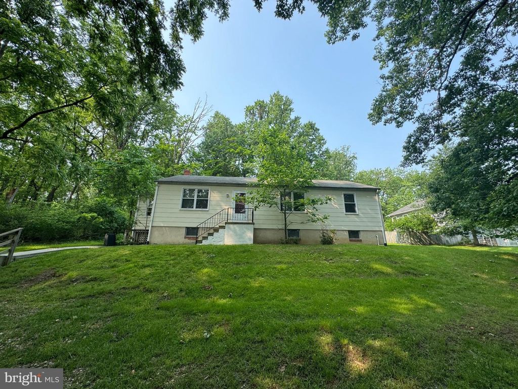 8905 FREDERICK RD, Ellicott City, MD 21042