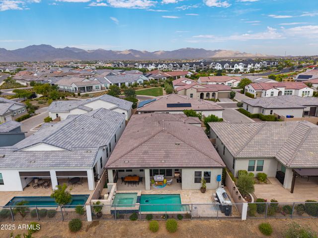 11243 N NORTHFIELD Street, Surprise, AZ 85388