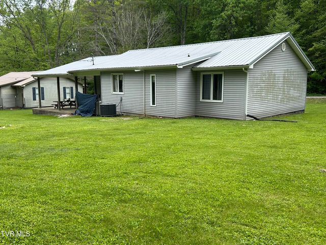 200 Glenbrook Mountain Road, Keokee, VA 24265