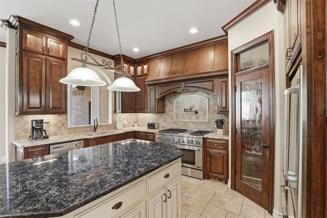 4301 Slate Bridge Road, Edmond, OK 73034