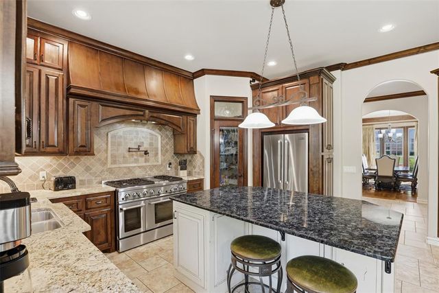 4301 Slate Bridge Road, Edmond, OK 73034