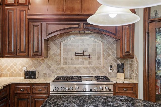 4301 Slate Bridge Road, Edmond, OK 73034