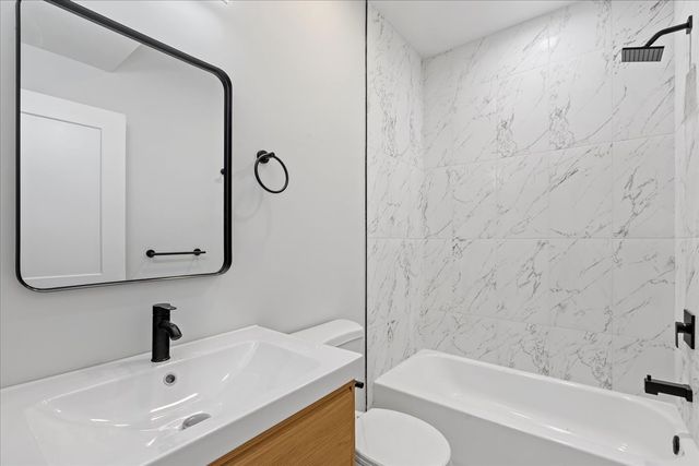 4537 S Evans Avenue 2, Chicago, IL 60653