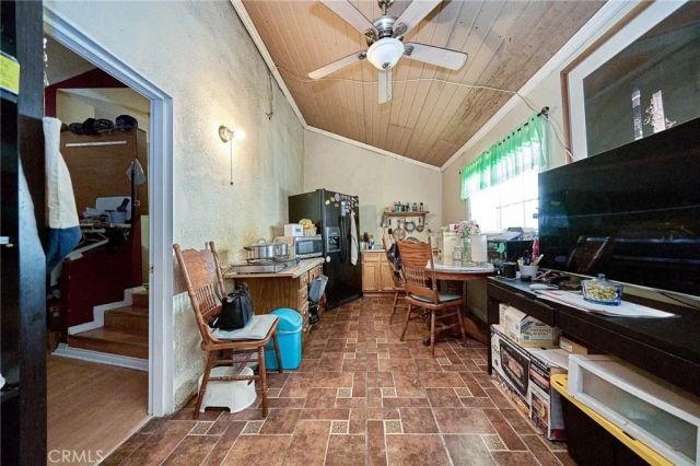 1390 W 33rd Street, Long Beach, CA 90810