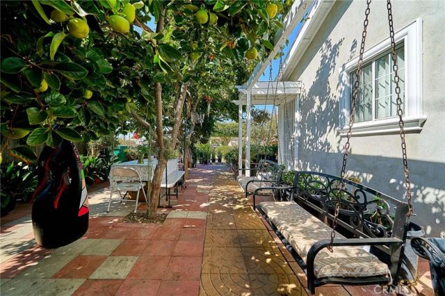 1390 W 33rd Street, Long Beach, CA 90810