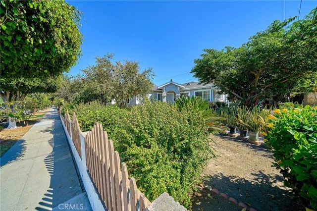1390 W 33rd Street, Long Beach, CA 90810