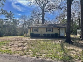 101 Olive Avenue, Village Mills, TX 77625