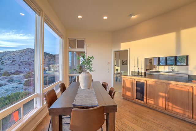 36 Tierra Monte Street NE, Albuquerque, NM 87122