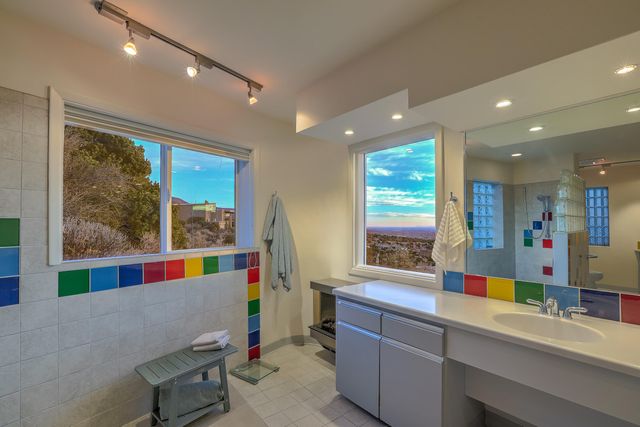 36 Tierra Monte Street NE, Albuquerque, NM 87122