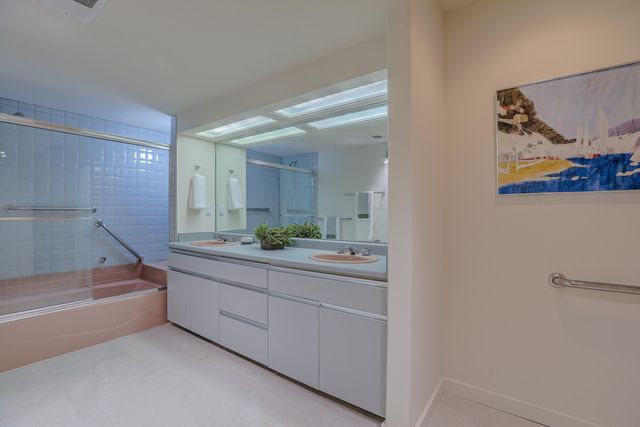 36 Tierra Monte Street NE, Albuquerque, NM 87122