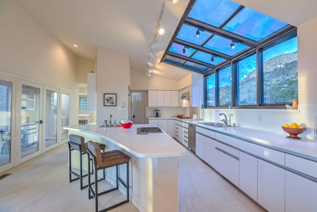 36 Tierra Monte Street NE, Albuquerque, NM 87122