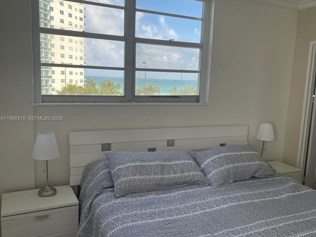 3901 S Ocean Drive 5W, Hollywood, FL 33019