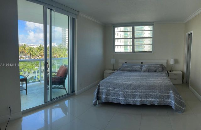 3901 S Ocean Drive 5W, Hollywood, FL 33019