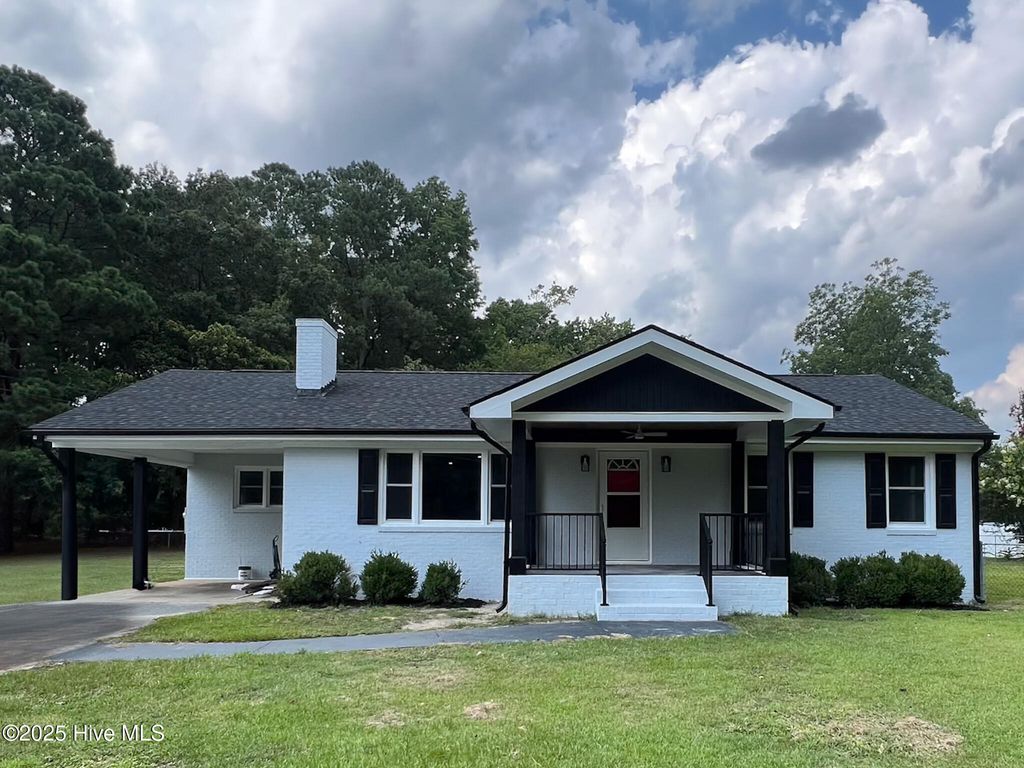 107 E New Hope Road, Goldsboro, NC 27534