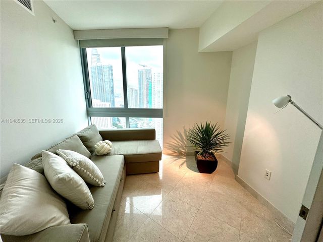 350 S Miami Ave 3302, Miami, FL 33130