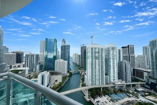 350 S Miami Ave 3302, Miami, FL 33130