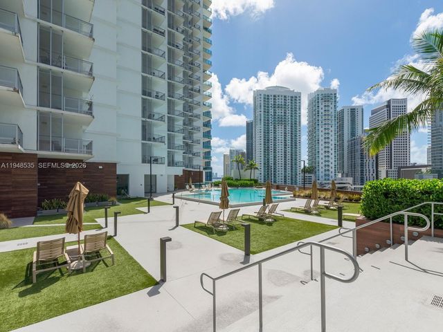 350 S Miami Ave 3302, Miami, FL 33130