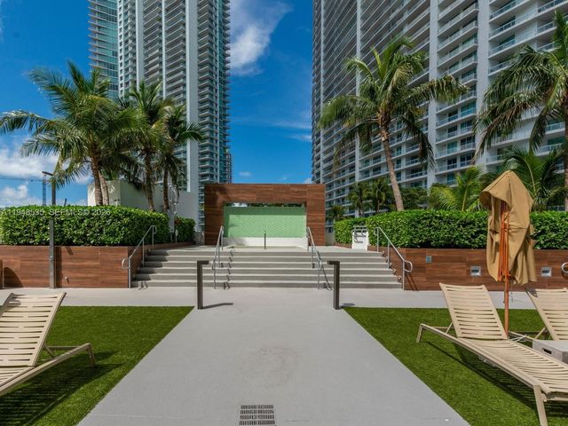350 S Miami Ave 3302, Miami, FL 33130