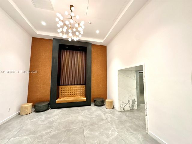 350 S Miami Ave 3302, Miami, FL 33130