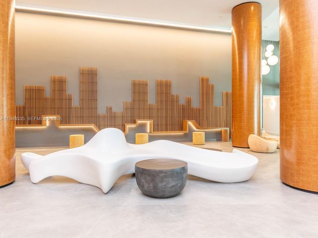 350 S Miami Ave 3302, Miami, FL 33130