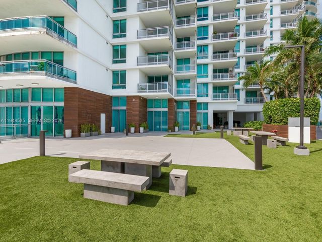 350 S Miami Ave 3302, Miami, FL 33130