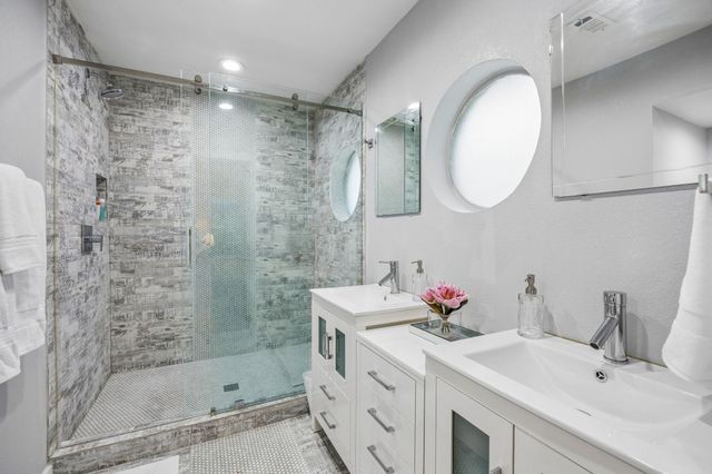 6452 Lange Circle, Dallas, TX 75214