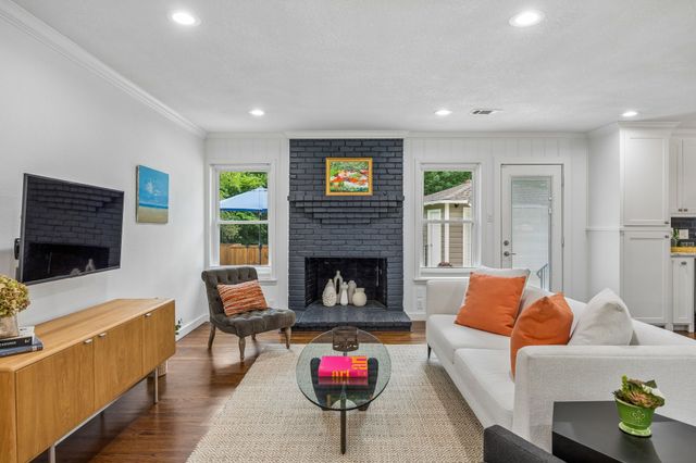 6452 Lange Circle, Dallas, TX 75214