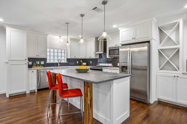 6452 Lange Circle, Dallas, TX 75214