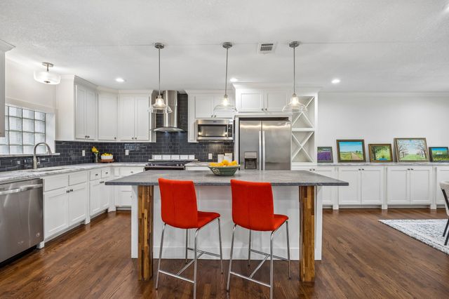 6452 Lange Circle, Dallas, TX 75214