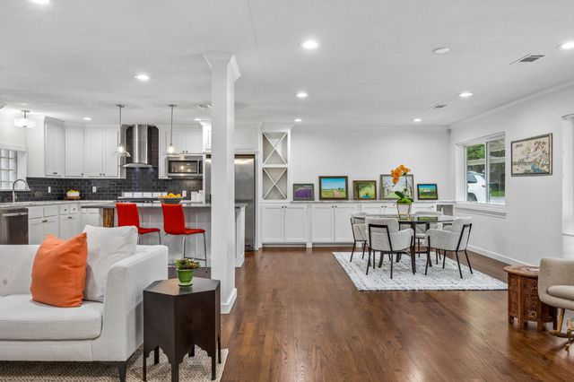 6452 Lange Circle, Dallas, TX 75214