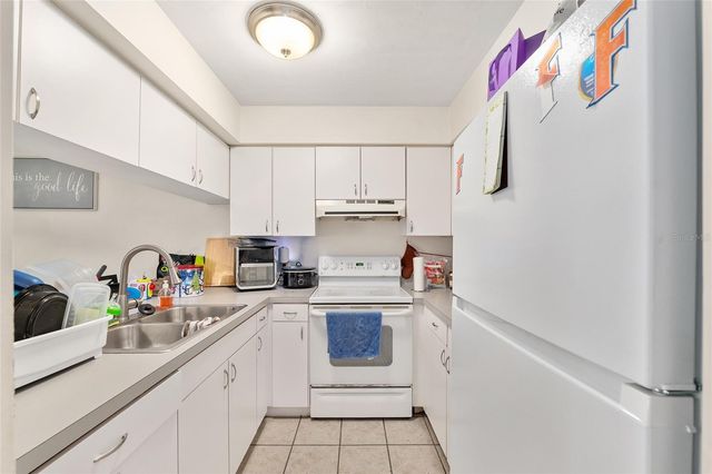 2735 SW 35TH PLACE 801, Gainesville, FL 32608