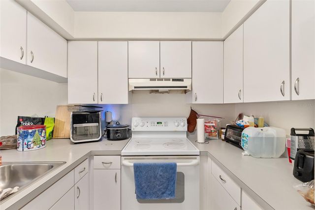 2735 SW 35TH PLACE 801, Gainesville, FL 32608