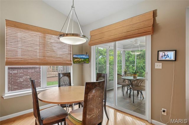 8923 Hilltop Manor Drive, St Louis, MO 63132