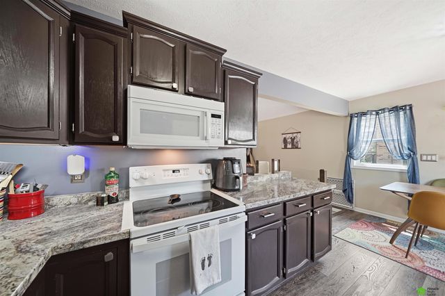 1530 Fairfield Street, Lincoln, NE 68521
