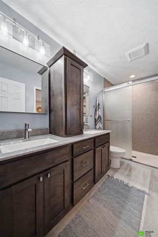 1530 Fairfield Street, Lincoln, NE 68521