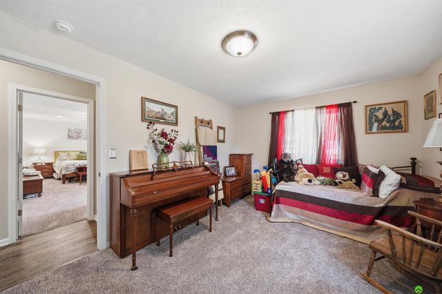 1530 Fairfield Street, Lincoln, NE 68521