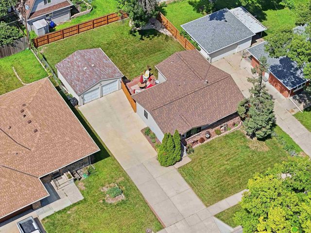 1530 Fairfield Street, Lincoln, NE 68521