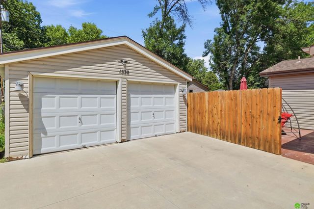1530 Fairfield Street, Lincoln, NE 68521