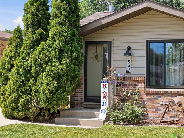 1530 Fairfield Street, Lincoln, NE 68521