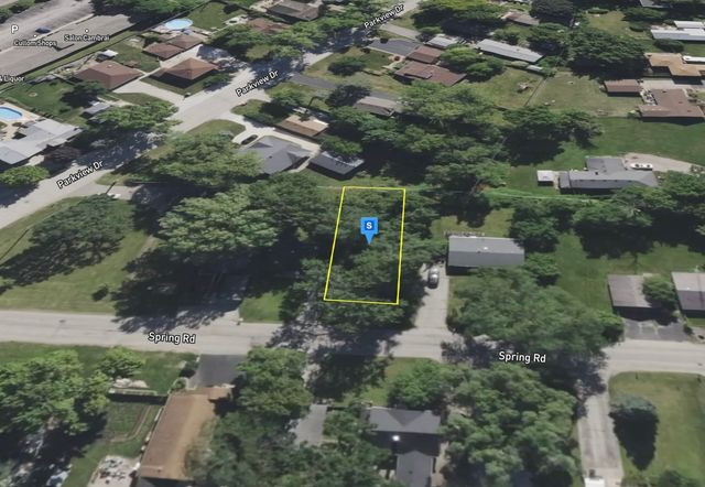 2908 Spring Road, Mccullom Lake, IL 60050