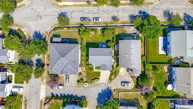 26216 233rd Court SE, Maple Valley, WA 98038