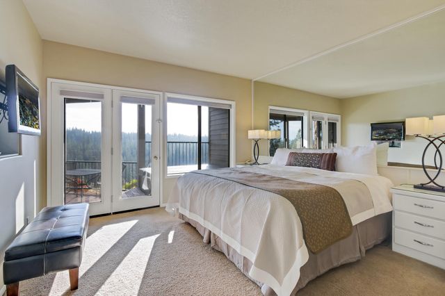 19717 Mt Bachelor Dr. 330E, Bend, OR 97702