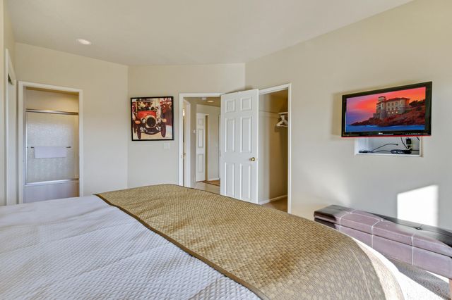 19717 Mt Bachelor Dr. 330E, Bend, OR 97702