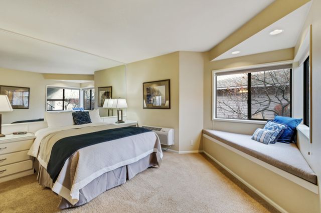19717 Mt Bachelor Dr. 330E, Bend, OR 97702