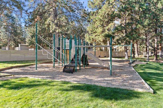 19717 Mt Bachelor Dr. 330E, Bend, OR 97702