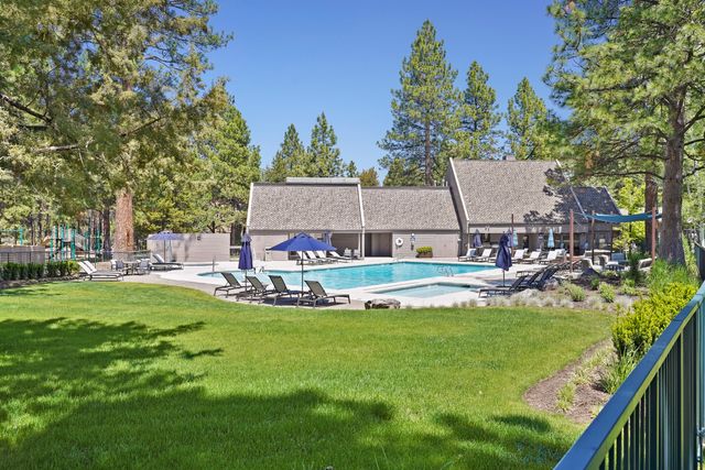 19717 Mt Bachelor Dr. 330E, Bend, OR 97702