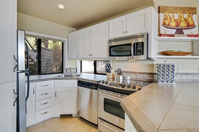 19717 Mt Bachelor Dr. 330E, Bend, OR 97702