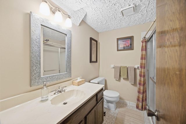 11315 W River Hills Drive, Burnsville, MN 55337