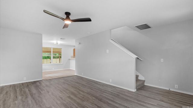 4113 BROOK HOLLOW DR, Schertz, TX 78154