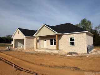 13 Odessa Davis Drive, Greenbrier, AR 72058